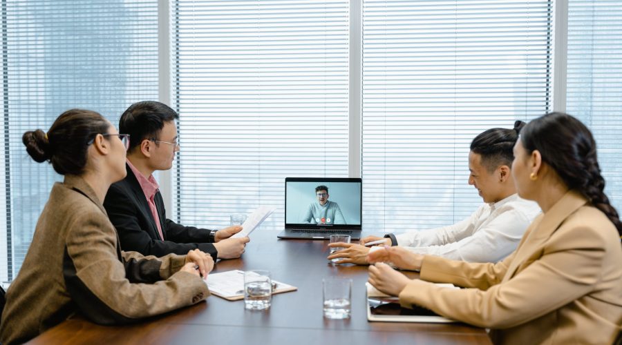 Hybrid meetings: the best of both worlds?